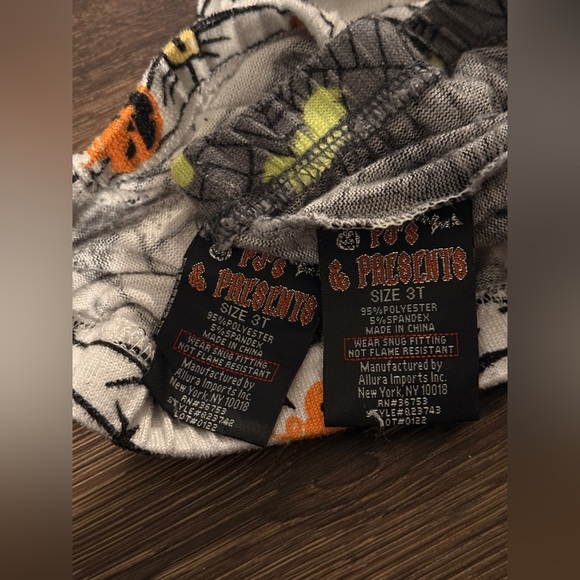 Boys Halloween Pajama Set - Picture 4 of 4